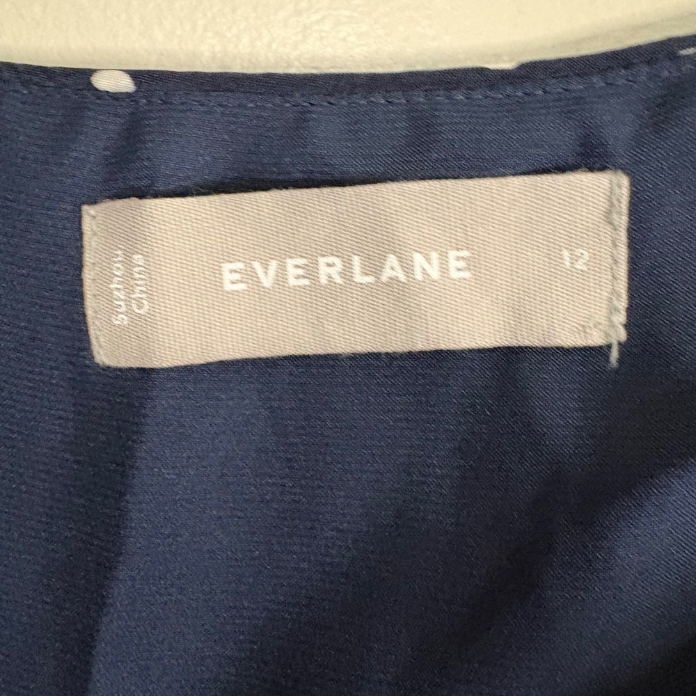 Everlane Navy Polka Dot Cami Top Size 12 - Picture 4 of 6